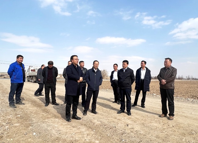 振興種業(yè)在行動,敦煌種業(yè)牽手奧凱種機、大禹節(jié)水現(xiàn)場對接推進千畝智慧種業(yè)示范園區(qū)建設項目